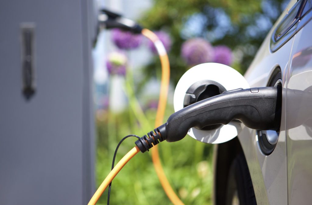 7 Things to Know About Electric Cars